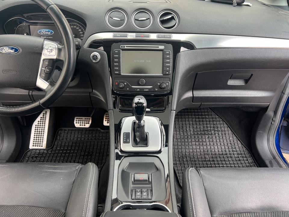 Ford S-Max 2014 — photo 16