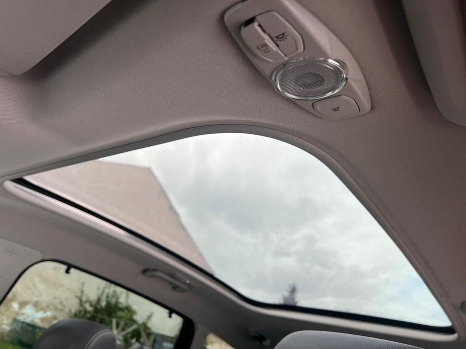 Ford S-Max 2014 — photo 17