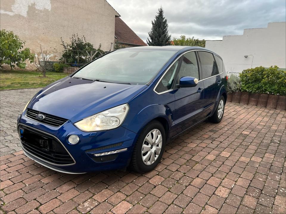 Ford S-Max 2014 — interior