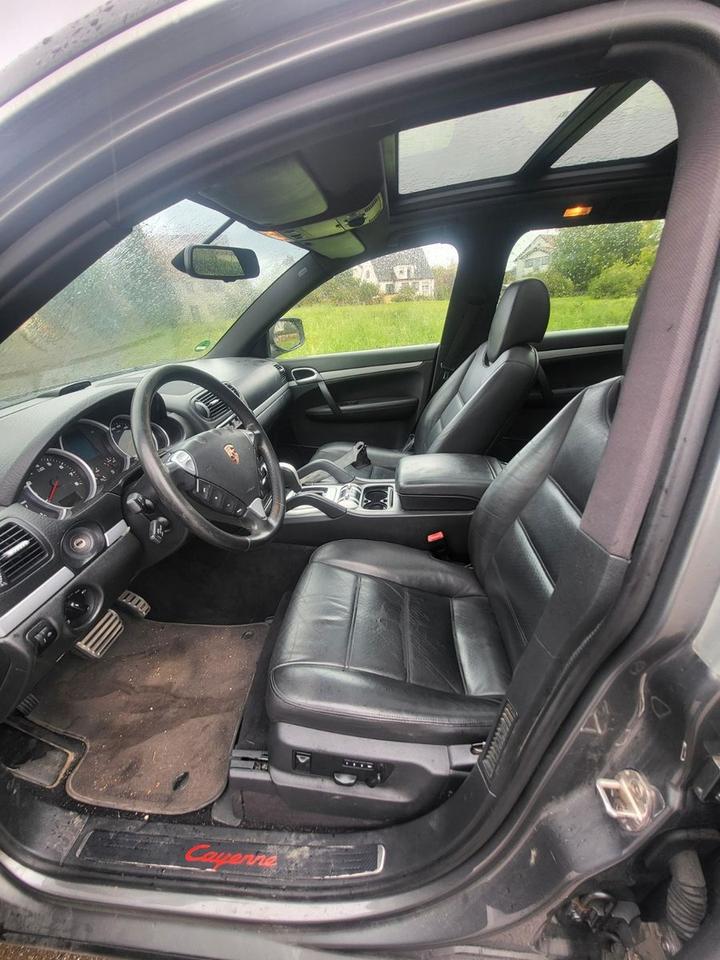 Porsche Cayenne 2007 — двигун