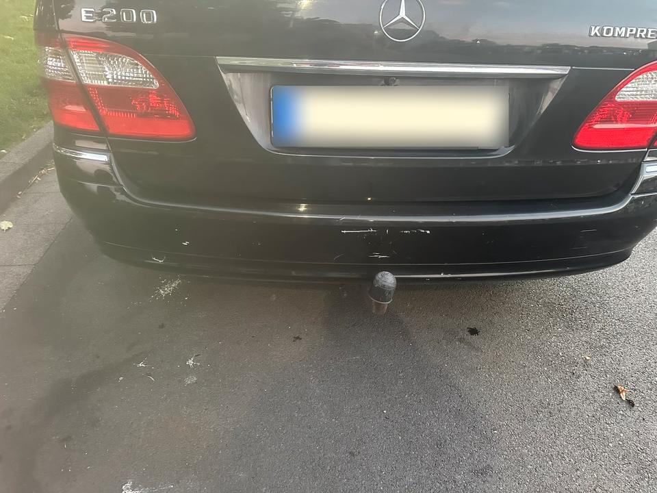 Mercedes Benz E 200 2005 — photo 11