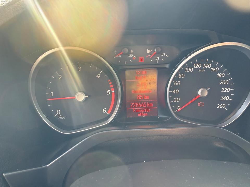 Ford S-Max 2012 — photo 12