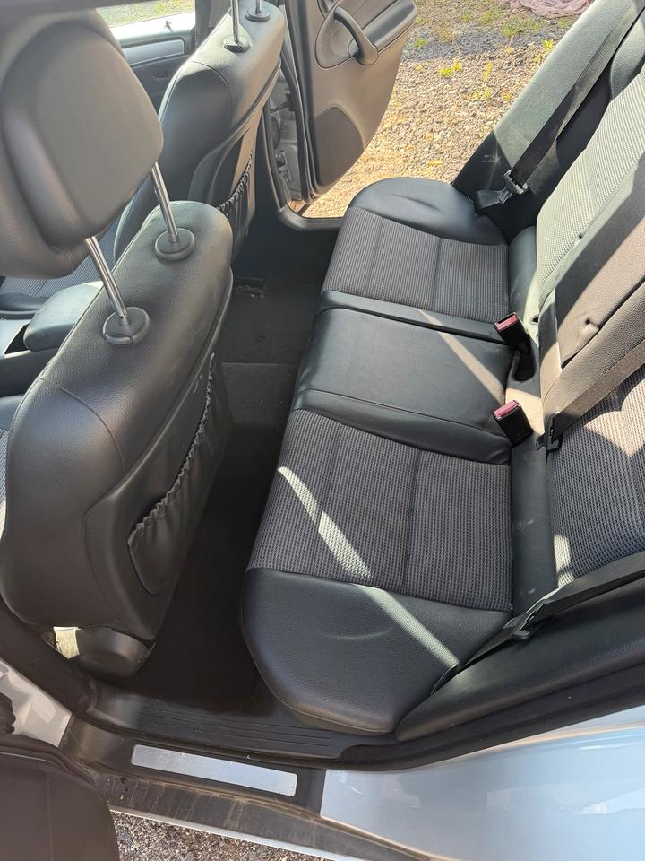 Mercedes Benz C 220 2006 — photo 14
