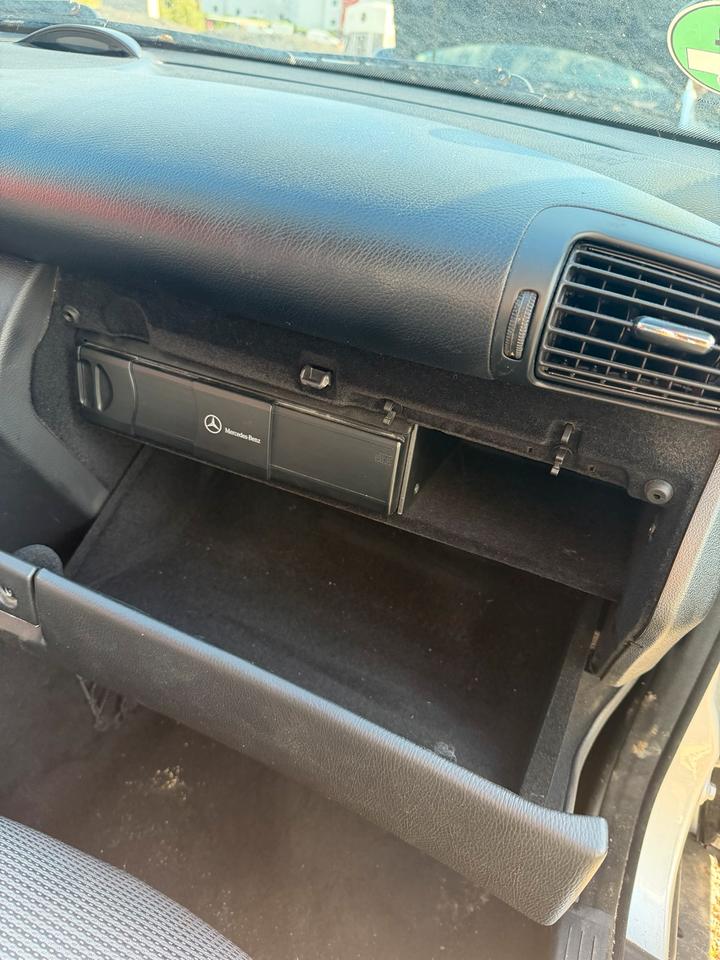 Mercedes Benz C 220 2006 — photo 16