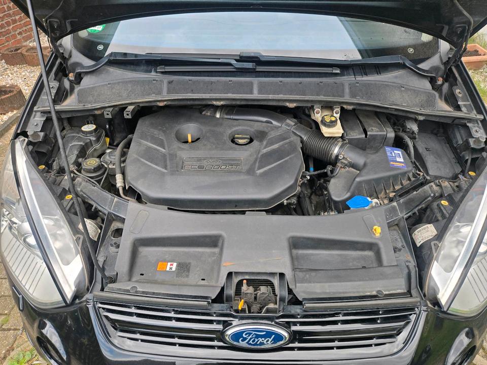 Ford C-Max 2010 — photo 13