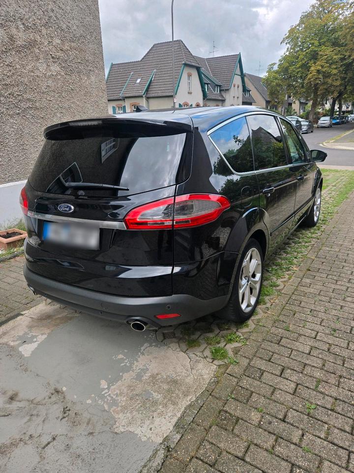 Ford C-Max 2010 — engine