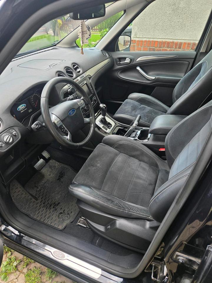 Ford C-Max 2010 — photo 5