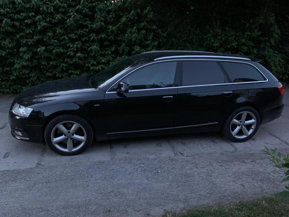 Audi A6 2011 — interior