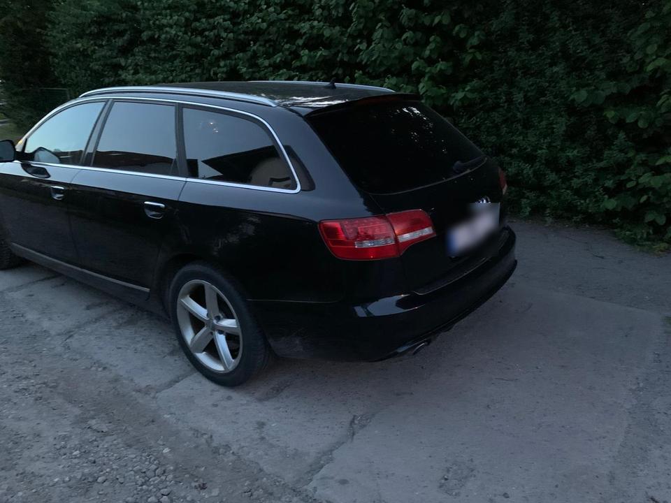Audi A6 2011 — engine