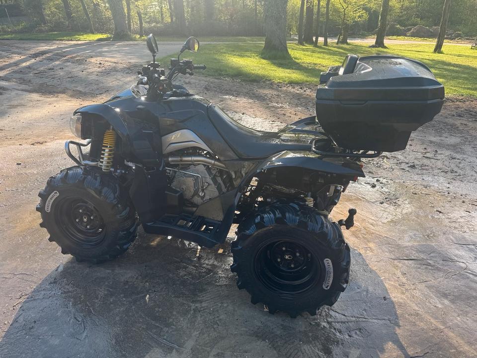 Kymco Maxxa 450i Quad Reitplatz 2013 — interior