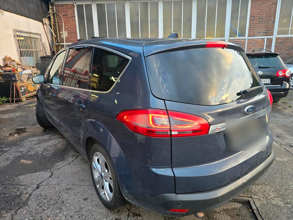 Ford S-Max 2011 — photo 5