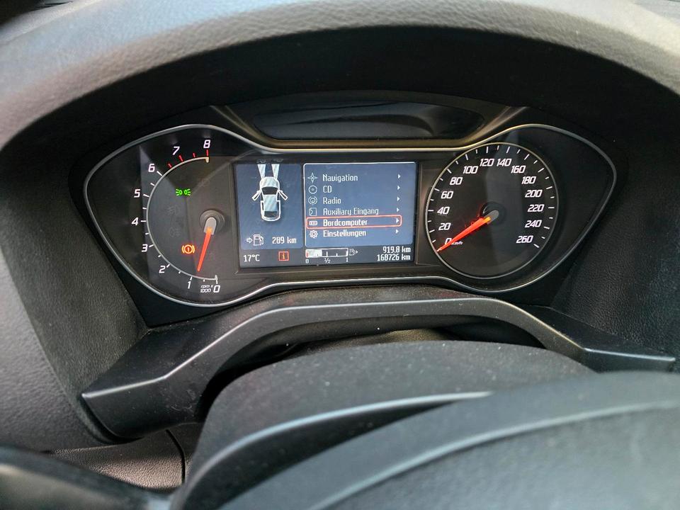Ford S-Max 2011 — photo 8