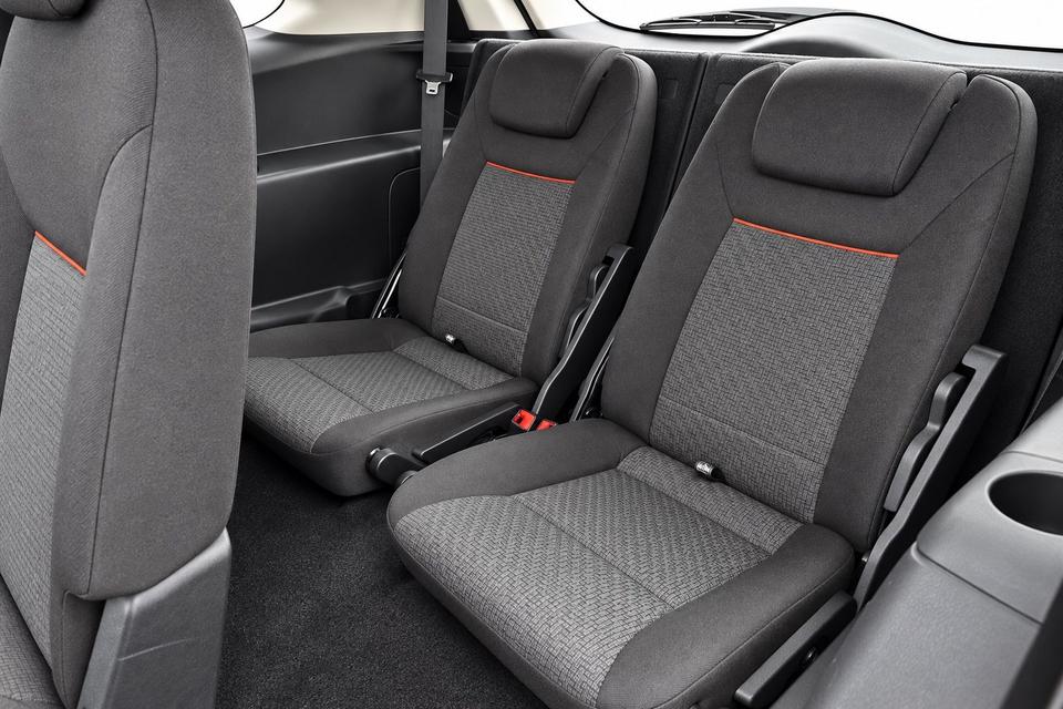 Ford S-Max 2009 — photo 15