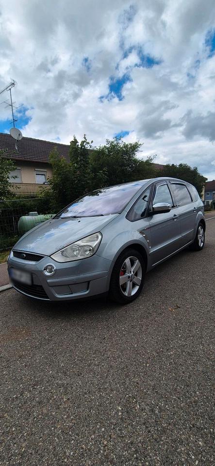 Ford S-Max 2010 — photo 8