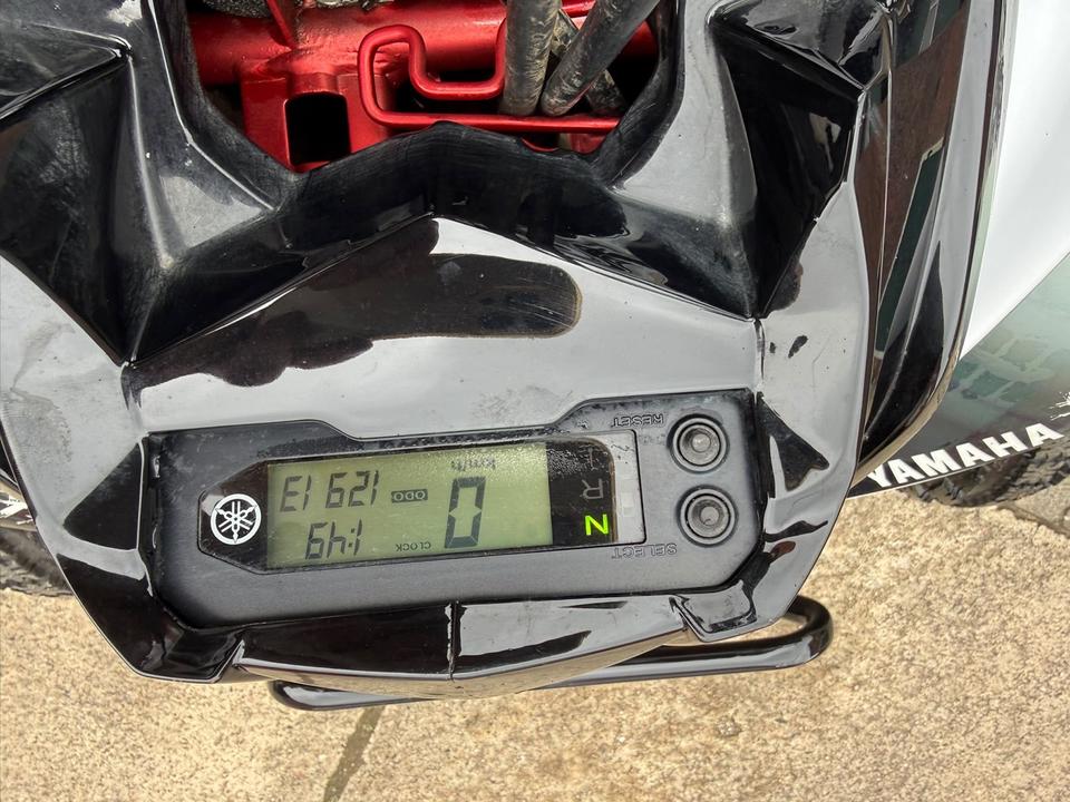 Yamaha Raptor 700 2009 — interior