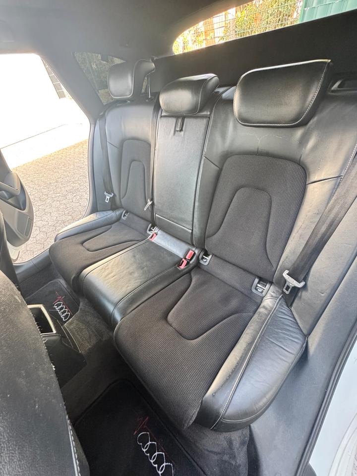 Audi A4 2011 — photo 17