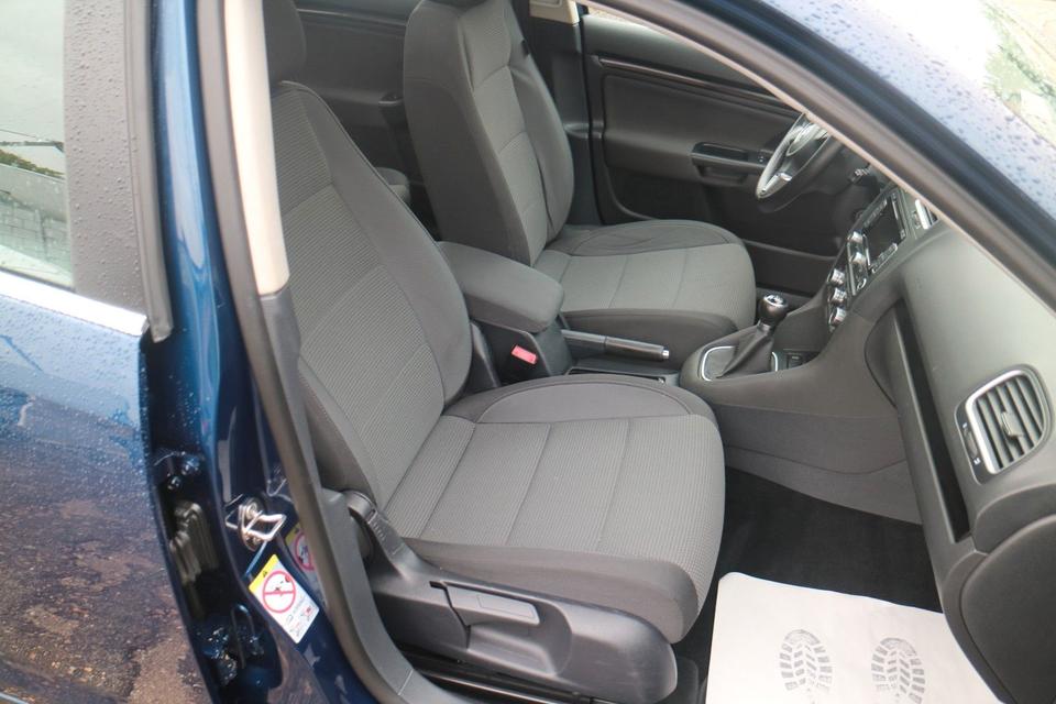 Volkswagen Weitere VW 2010 — photo 14