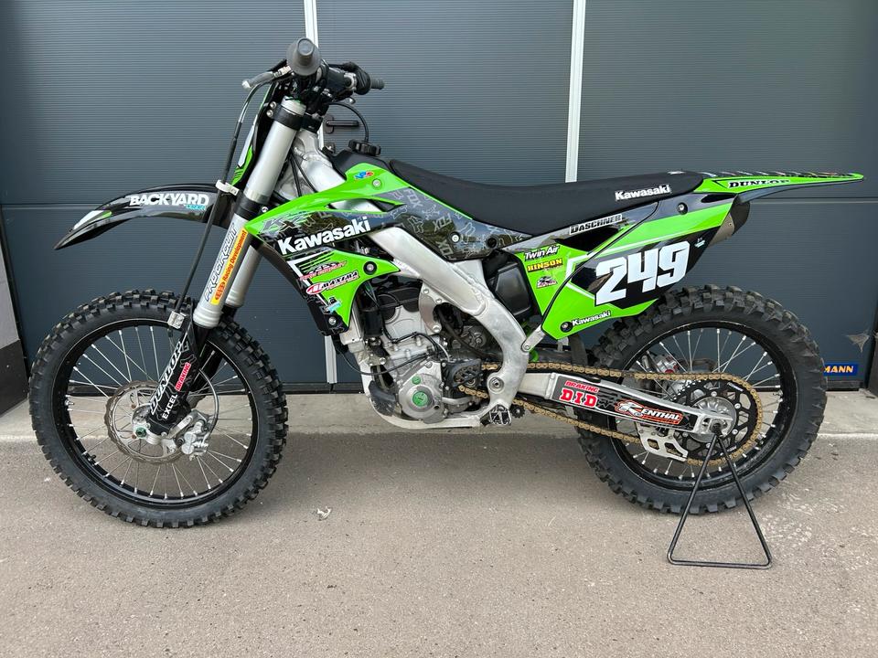 Kawasaki KX250F (Motocross) 2015 — rear view