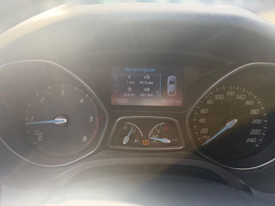 Ford Focus 2013 — photo 12