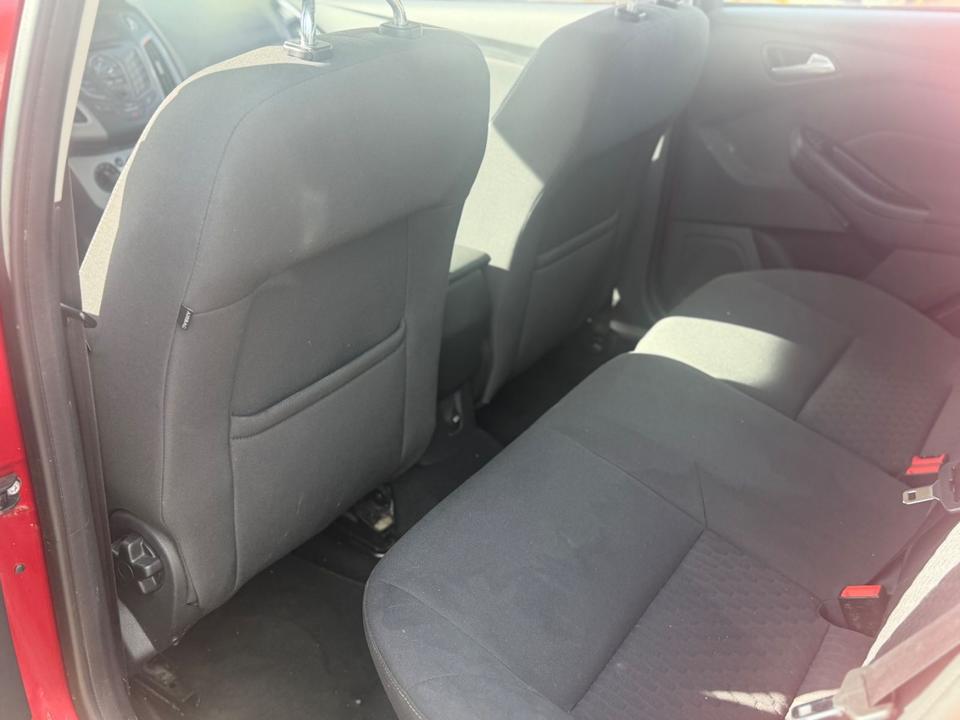 Ford Focus 2013 — photo 7