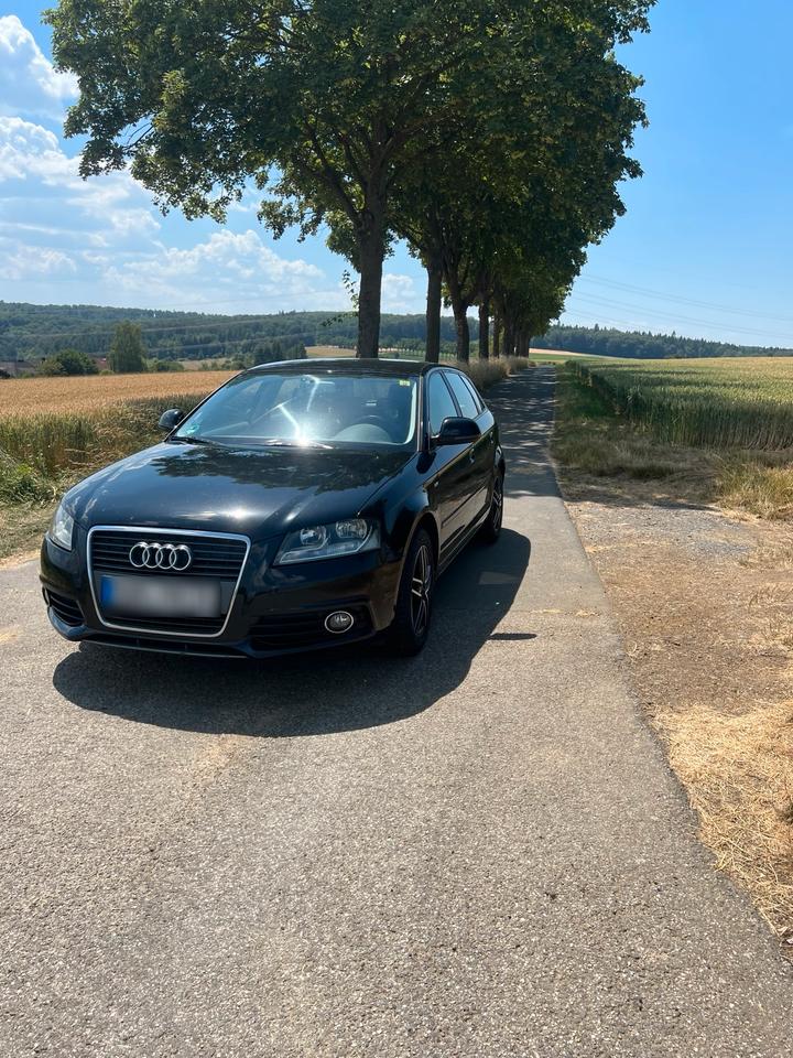 Audi A3 2008 — салон