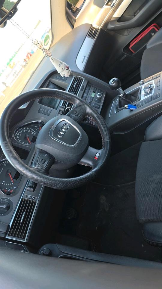 Audi A6 2006 — interior