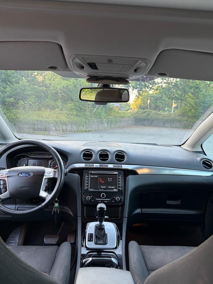Ford S-Max 2011 — photo 5