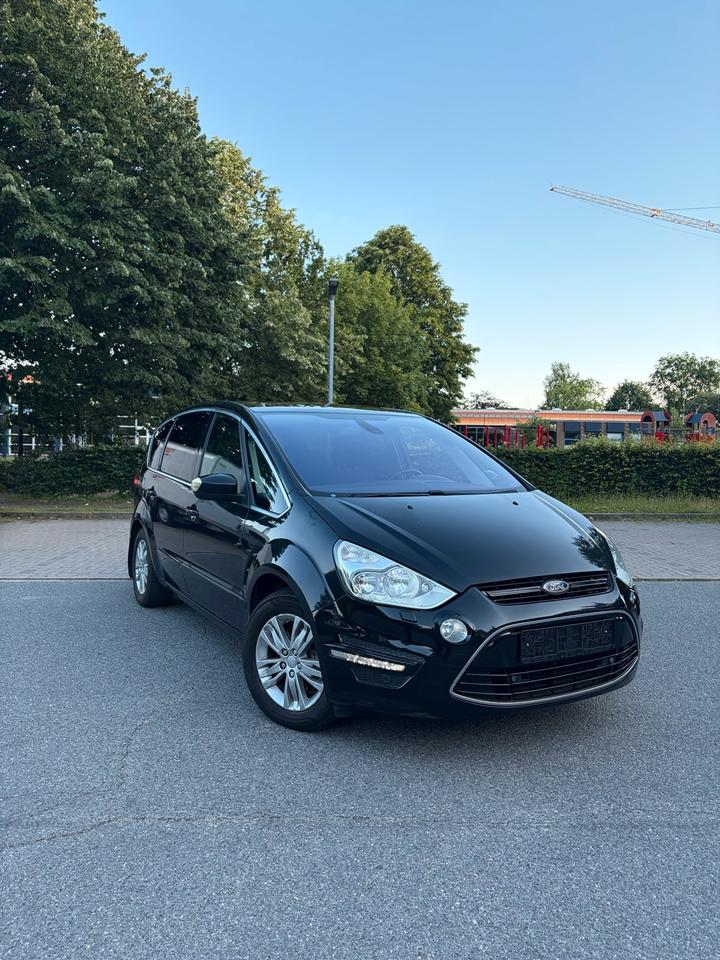 Ford S-Max 2011 — photo 9