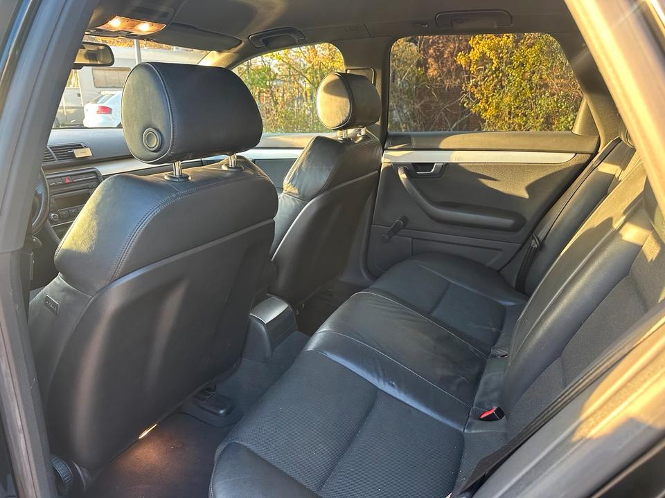 Audi A4 2007 — photo 16