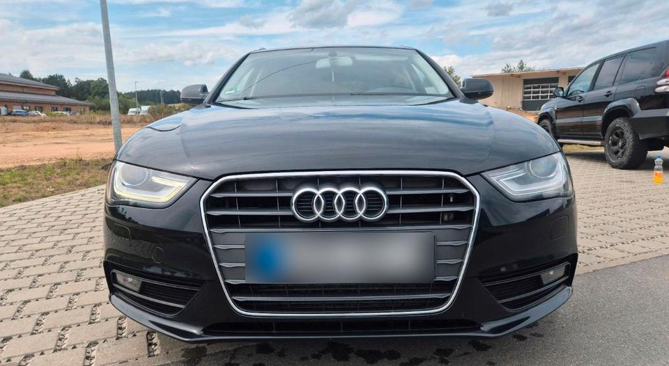 Audi A4 2012 — photo 12