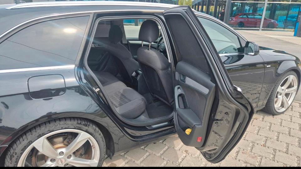 Audi A4 2012 — photo 17