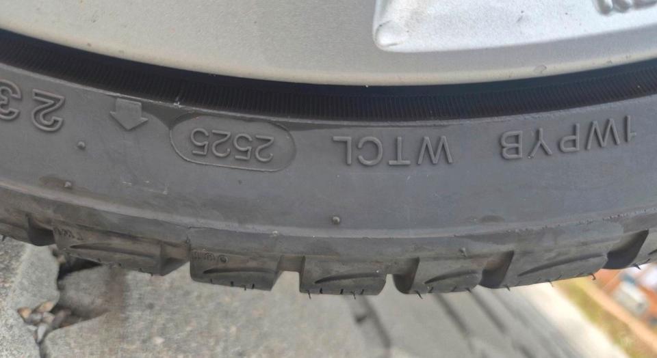Audi A4 2012 — photo 20
