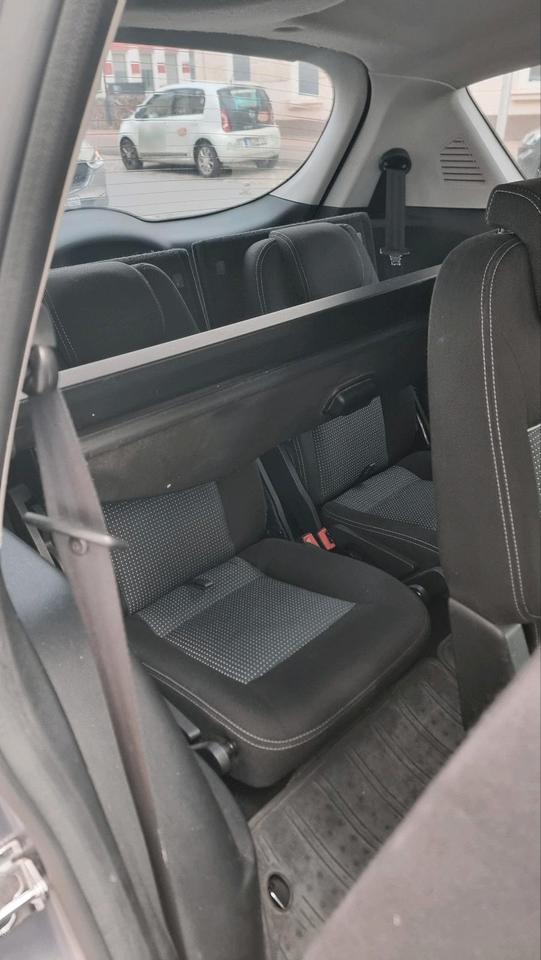 Ford S-Max 2014 — photo 14