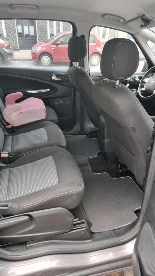 Ford S-Max 2014 — photo 15