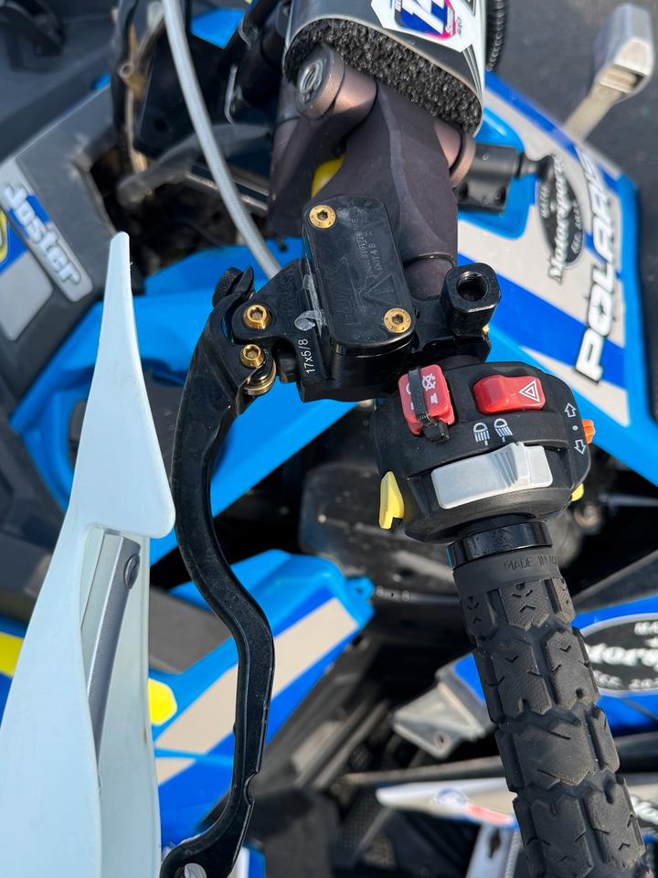 Weitere Motorräder Polaris Scrambler 850 XP LOF 4x4 2015 — photo 15