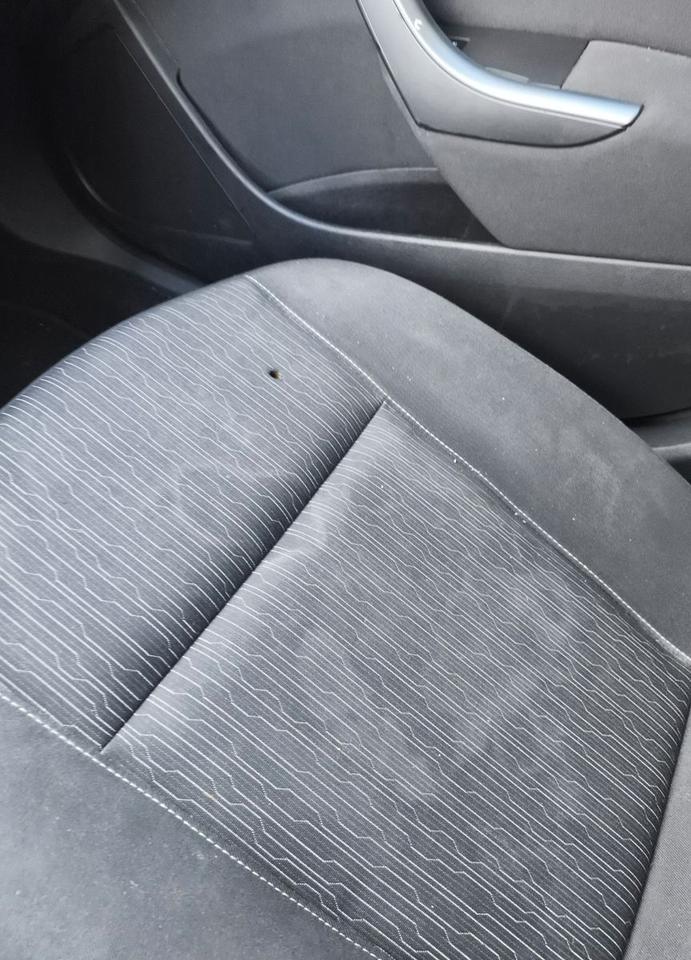 Opel Astra 2012 — photo 13