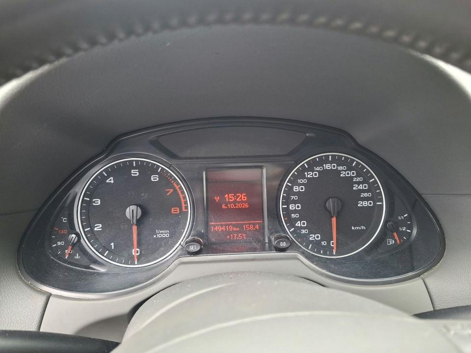 Audi Q5 2009 — салон