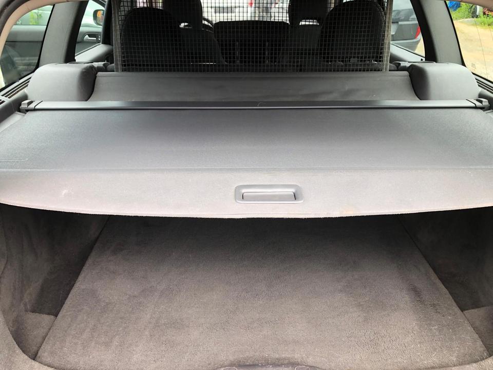 Volvo V50 2010 — photo 16