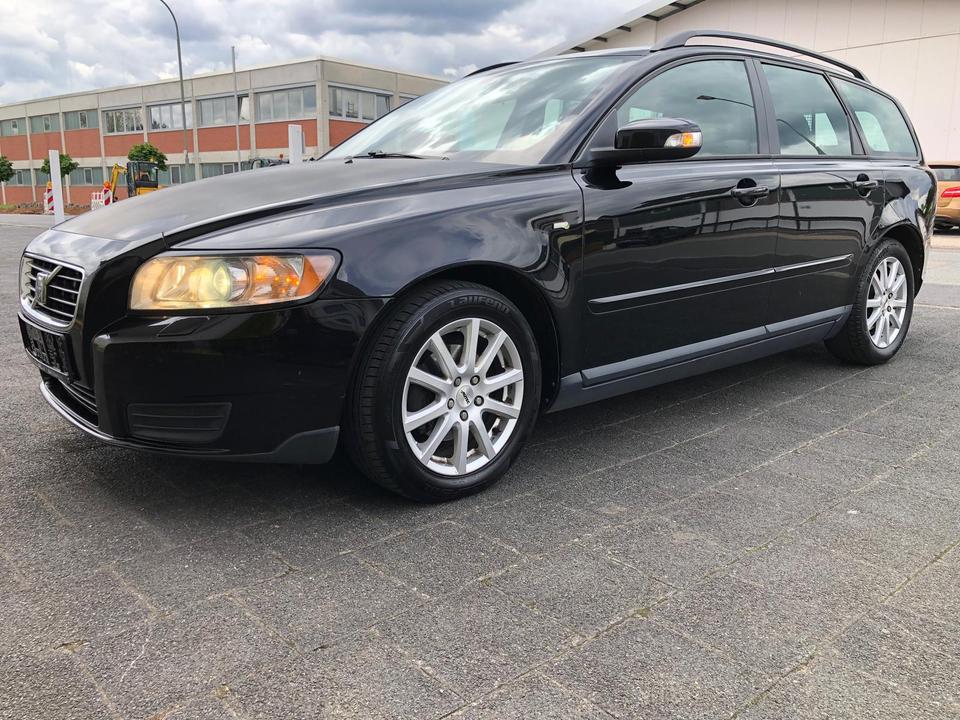Volvo V50 2010 — photo 5