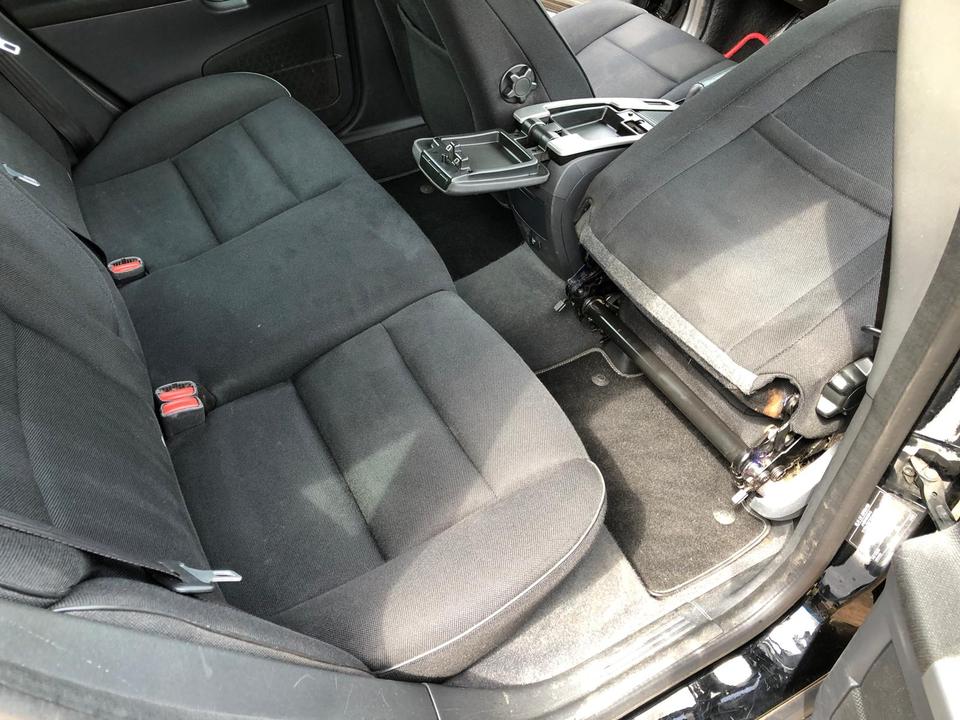 Volvo V50 2010 — photo 7