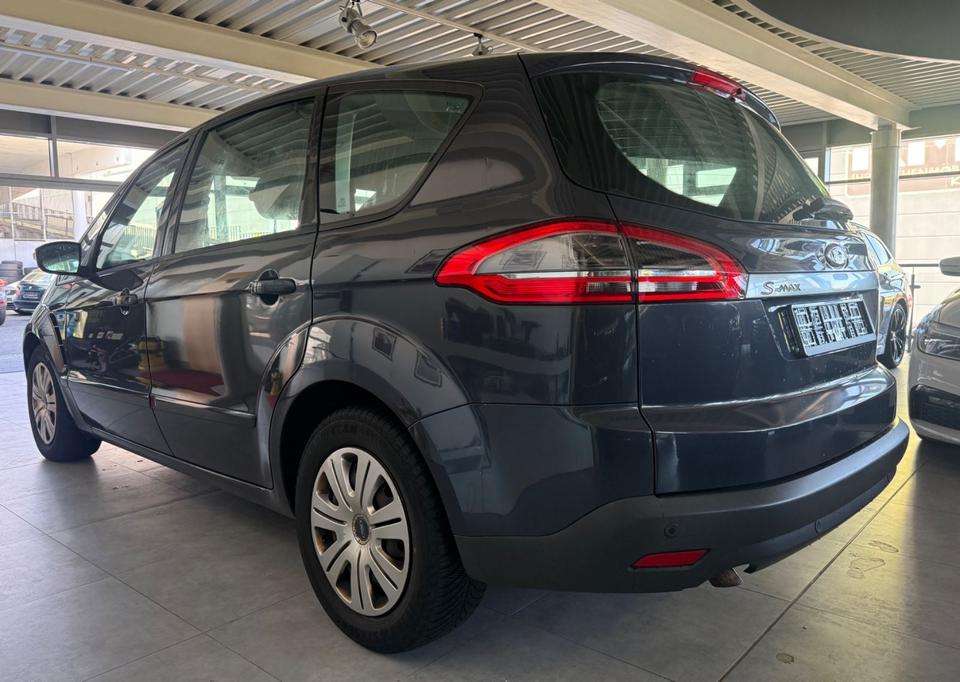 Ford S-Max 2012 — engine