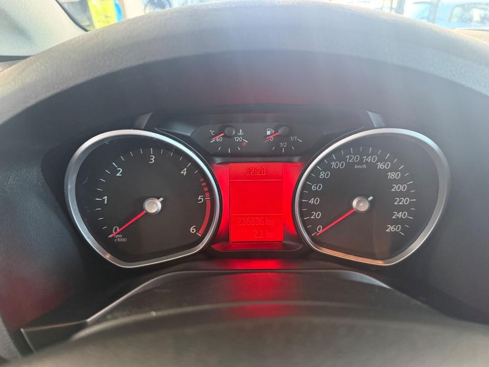 Ford S-Max 2012 — photo 6