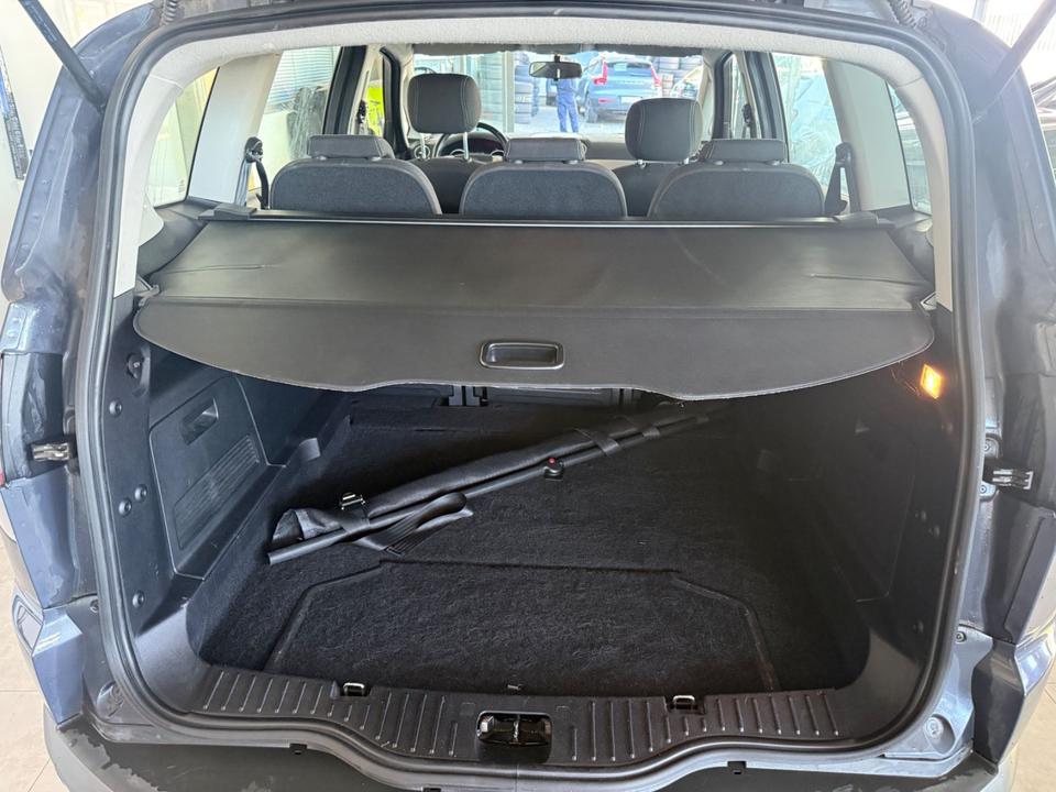 Ford S-Max 2012 — photo 9