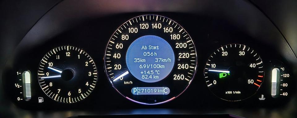 Mercedes Benz E 220 2008 — photo 10