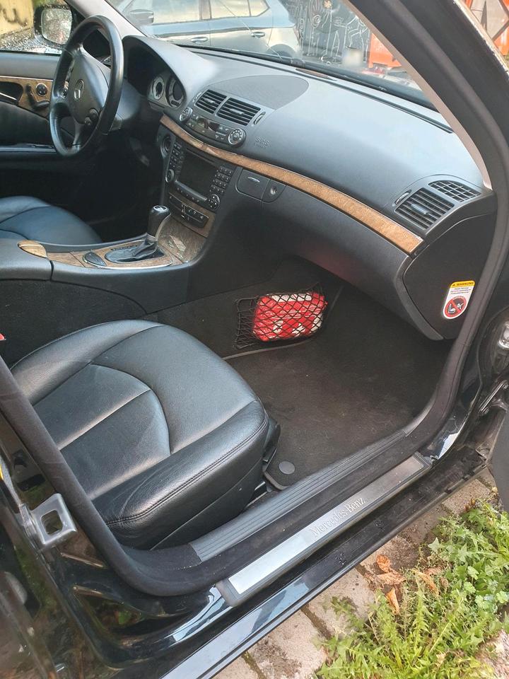 Mercedes Benz E 320 2008 — photo 7