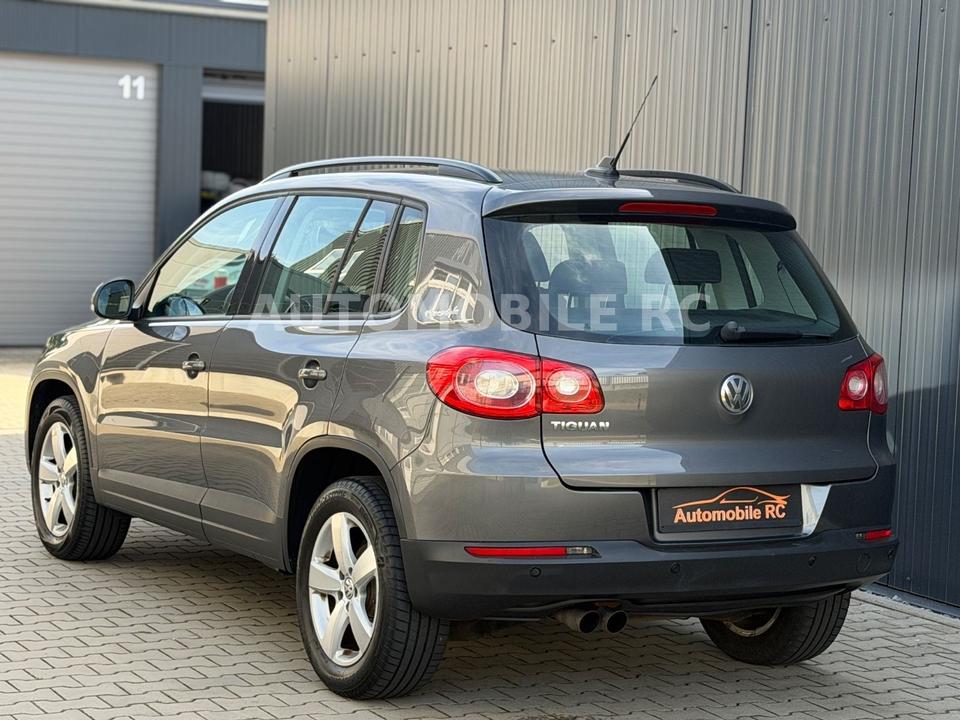 Volkswagen Tiguan 2011 — двигун