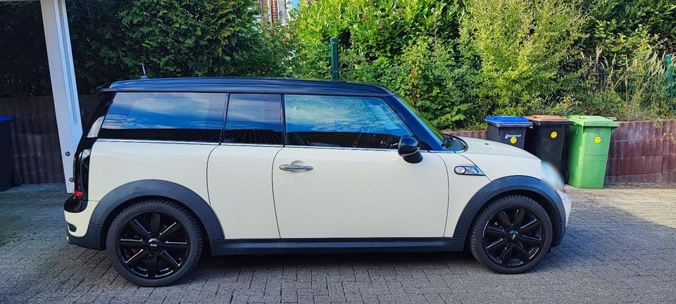 Mini Cooper S Clubman 2009 — interior