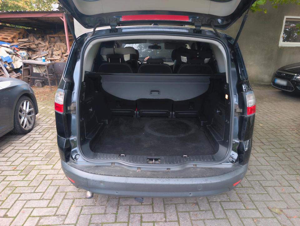 Ford S-Max 2009 — photo 7