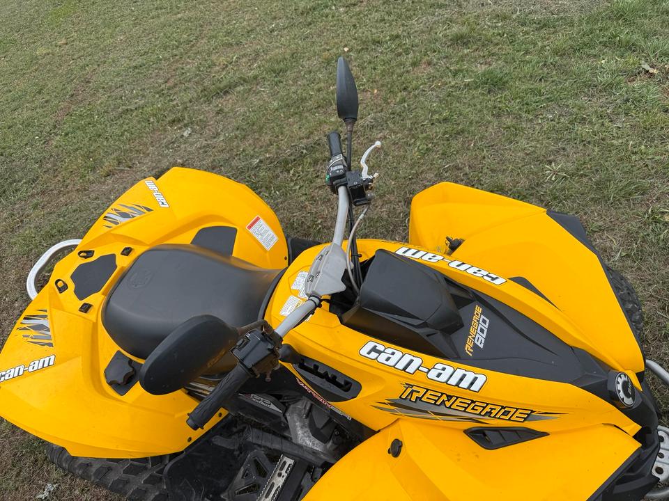  Can am Renegade 800 Allrad 2007 — interior