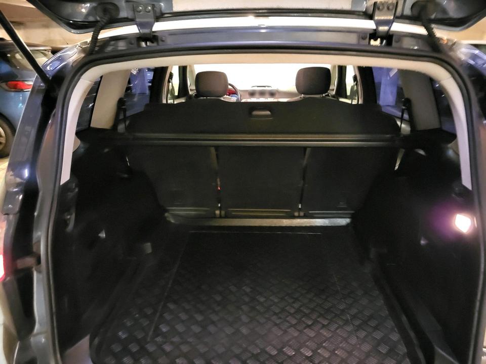 Ford S-Max 2008 — салон